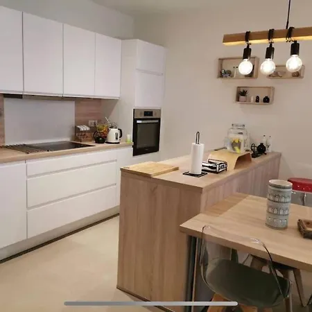 One Bedroom With Terrace And Parking * 卢森堡