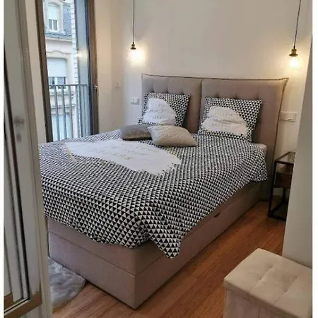 One Bedroom With Terrace And Parking