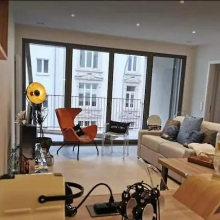 One Bedroom With Terrace And Parking Apartment *